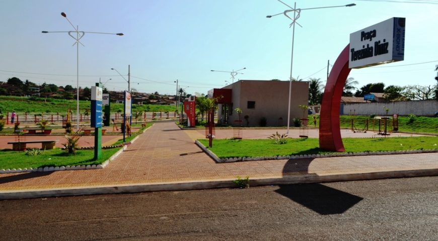 Praça Teresinha Diniz